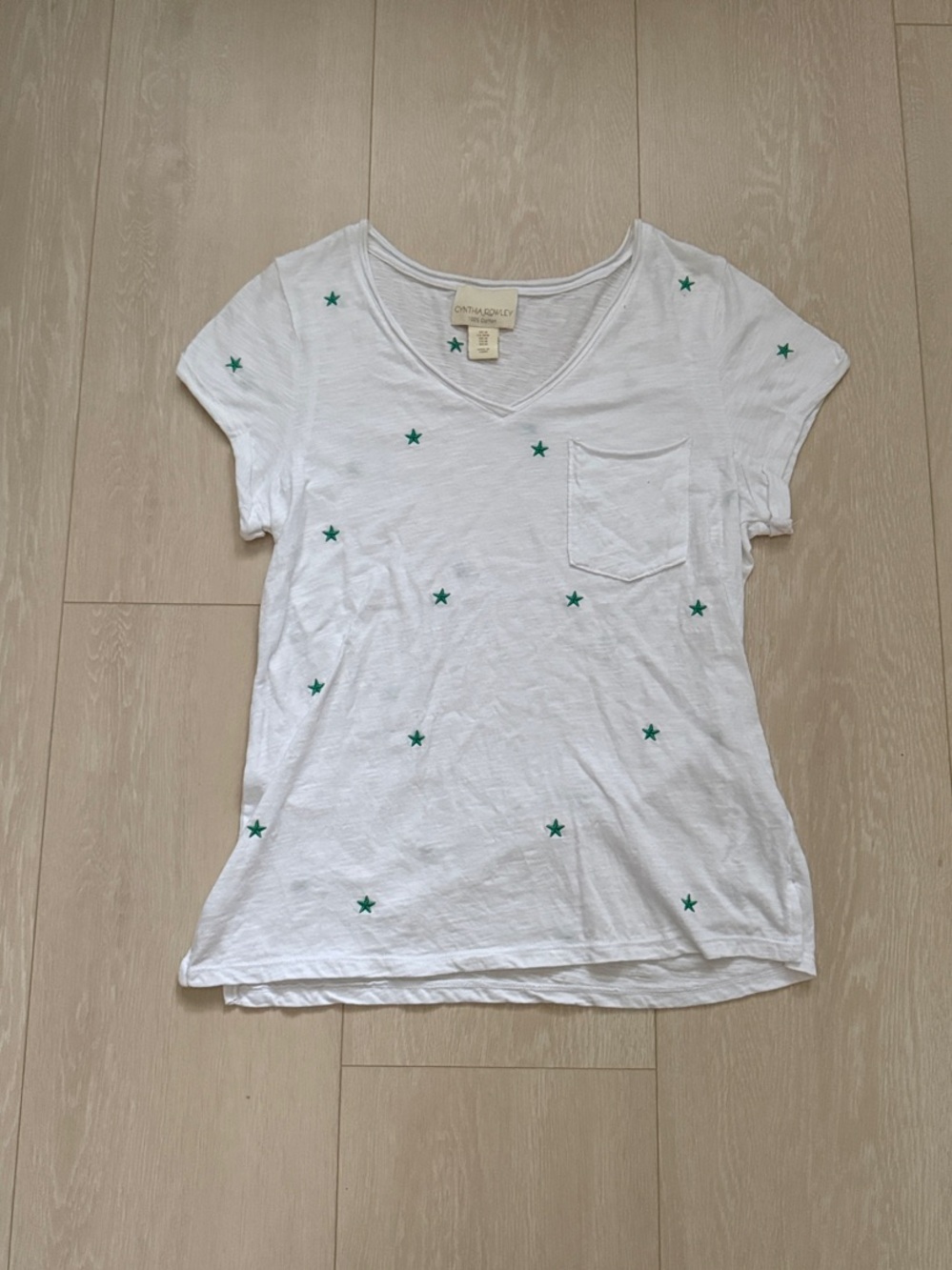 Cynthia Rowley White V-Neck Tee with Green Star Accents